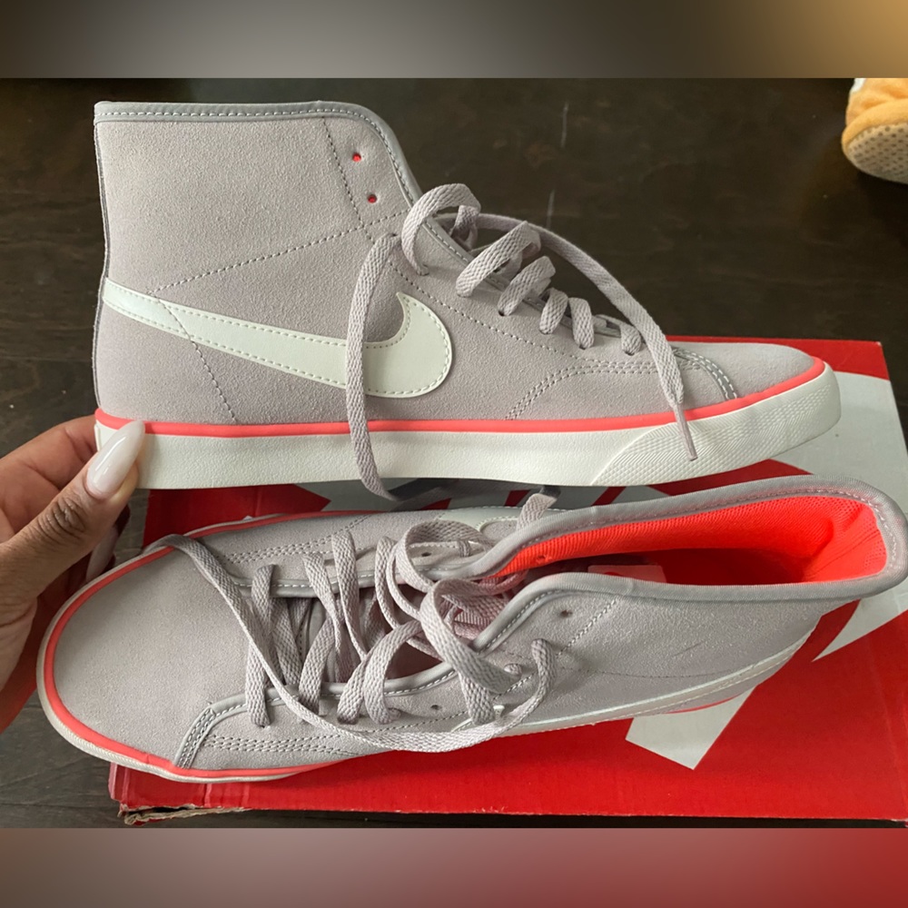 Women’s Primo Court Mid Suede